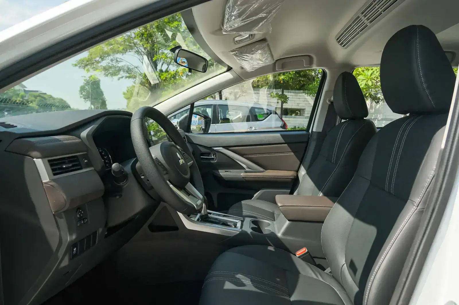Mitsubishi Xpander AT