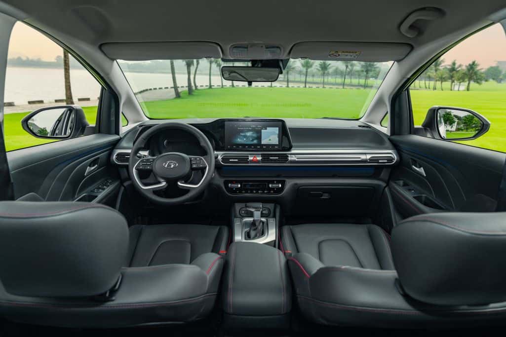 Hyundai Stargazer X