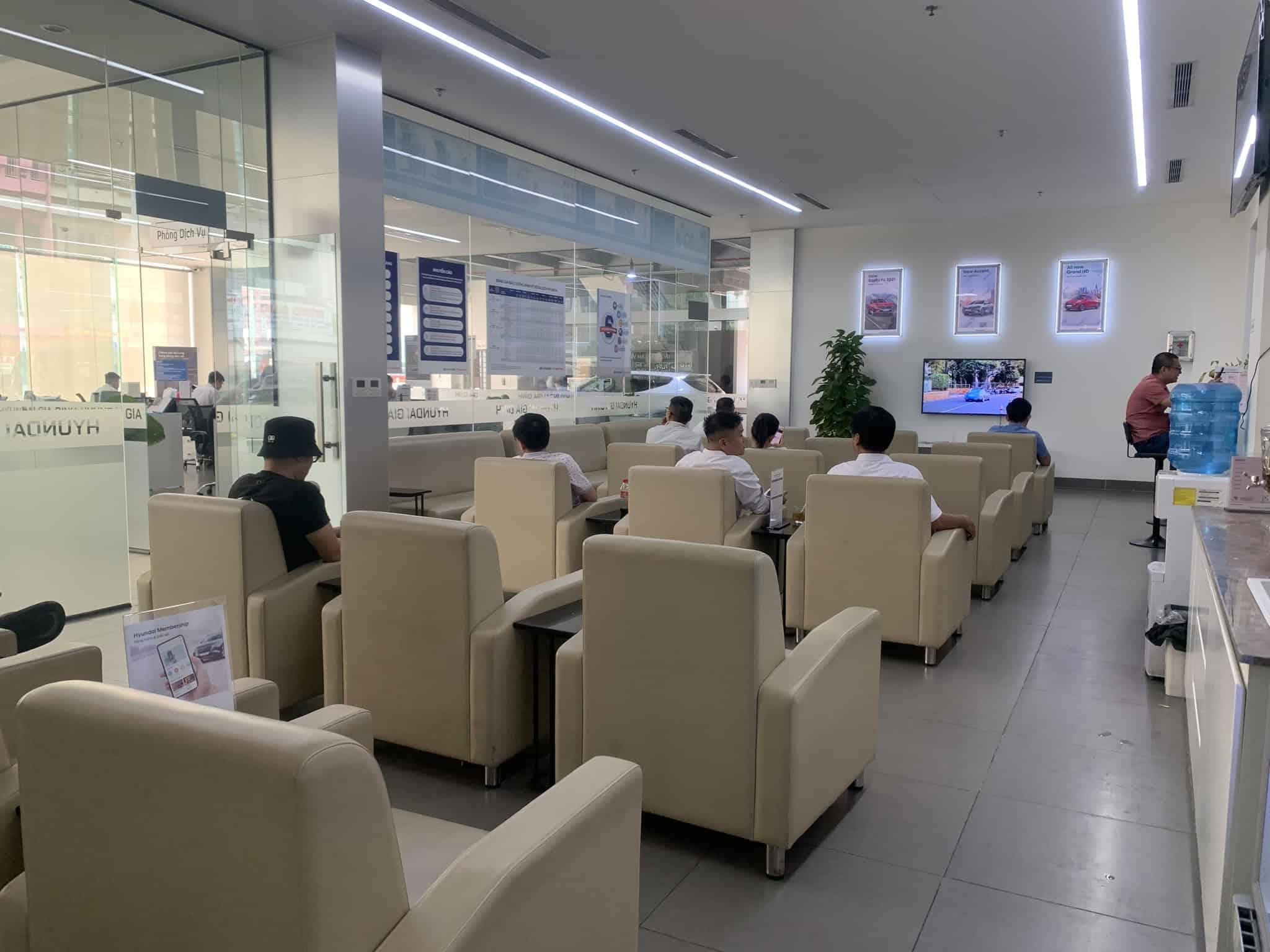 Phòng chờ của khách hàng tại Hyundai Gia Định 3S