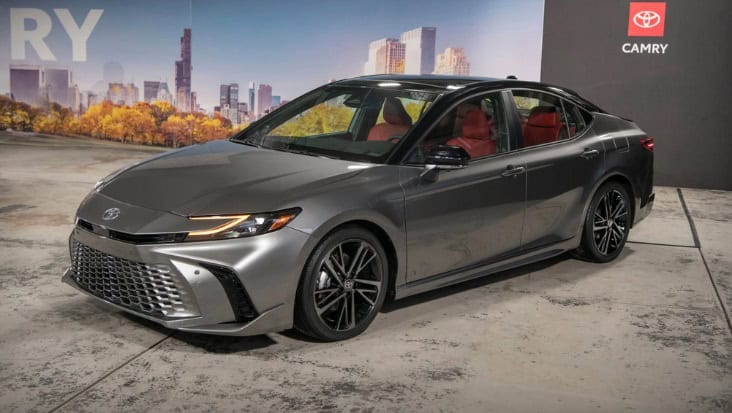 Toyota Camry 2024