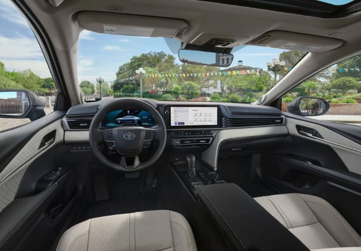 Toyota Camry 2024