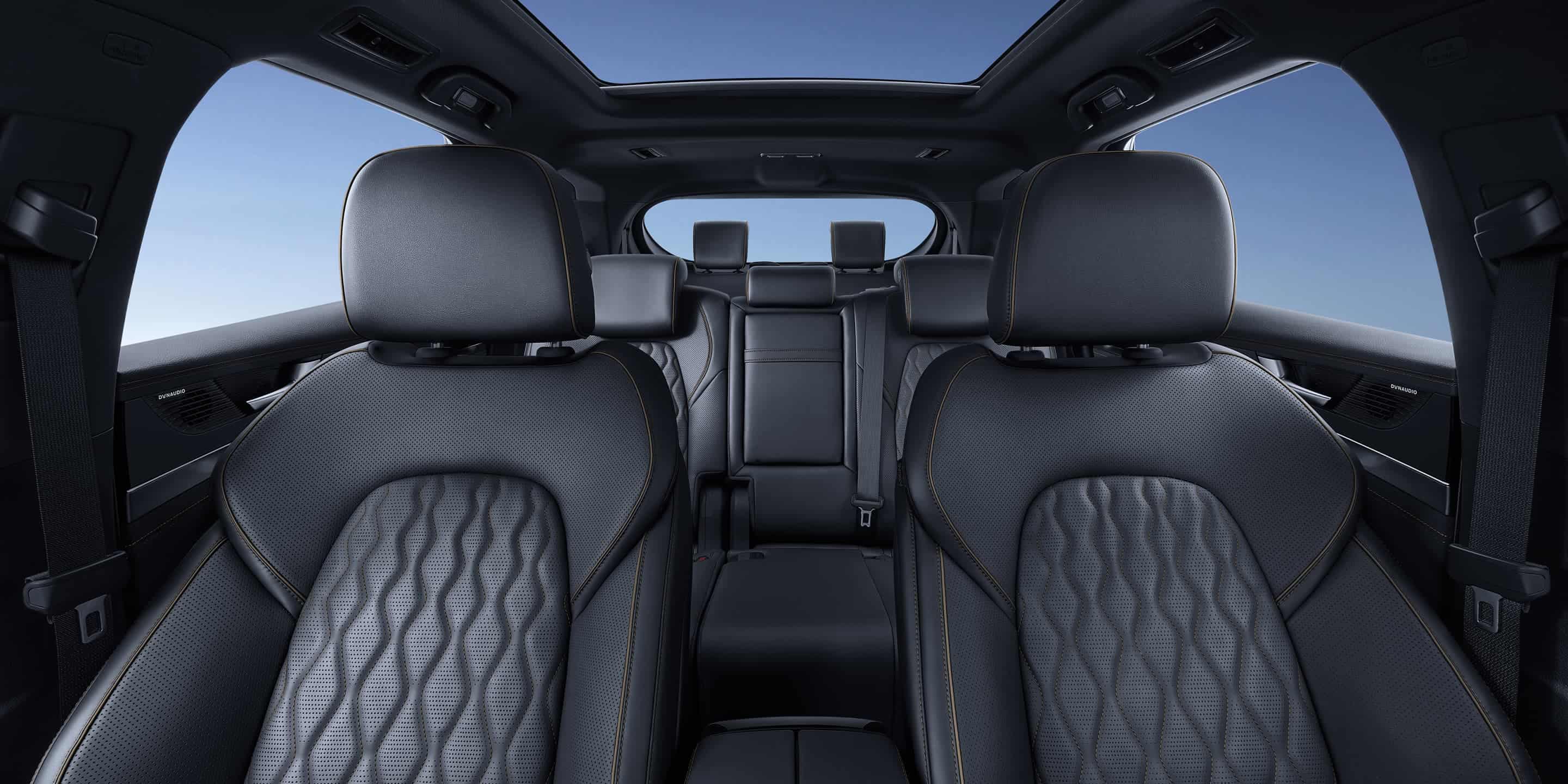 nội thất byd sealion 8