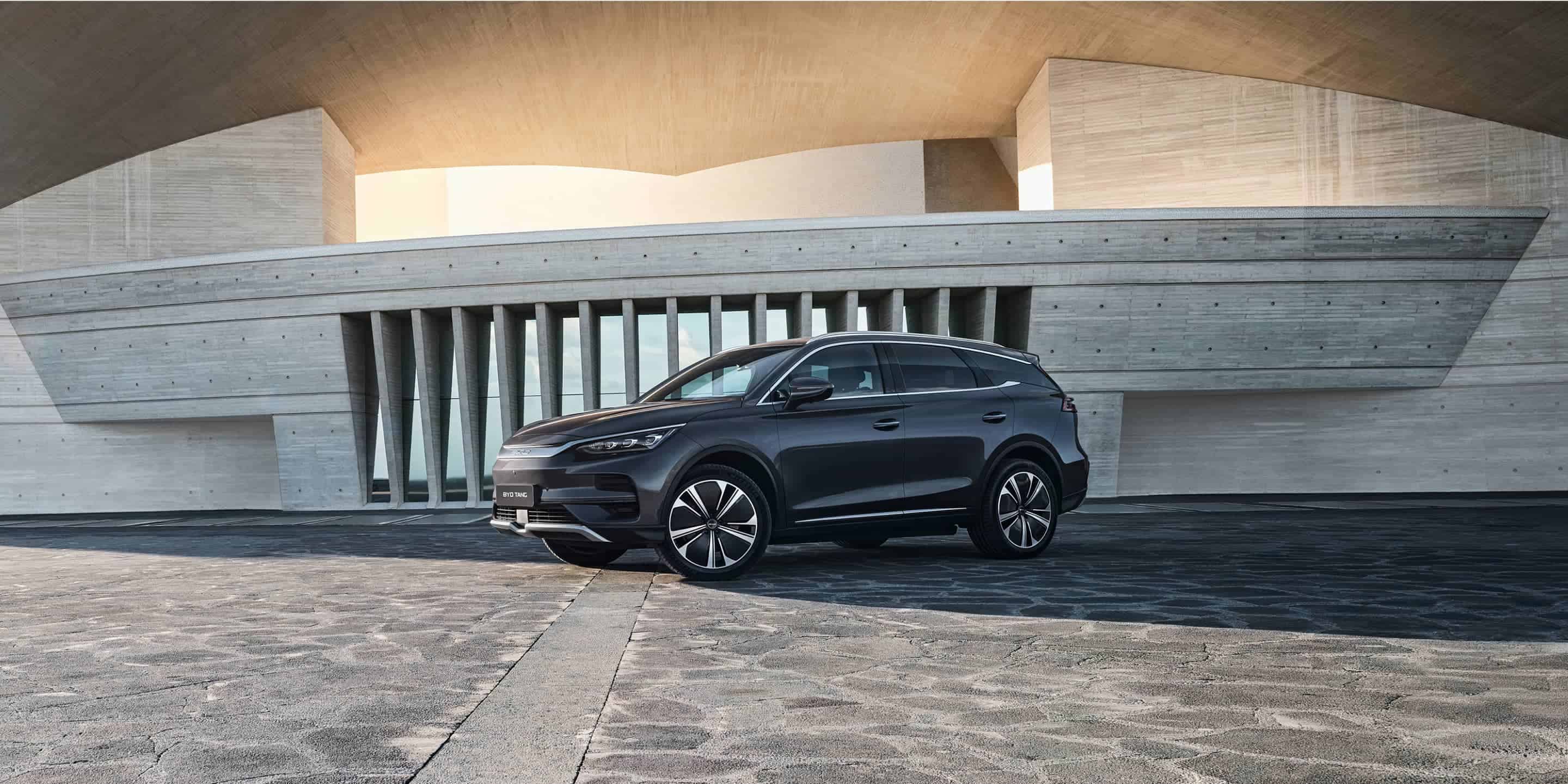 hình ảnh thiết kế ngoại thất byd sealion 8