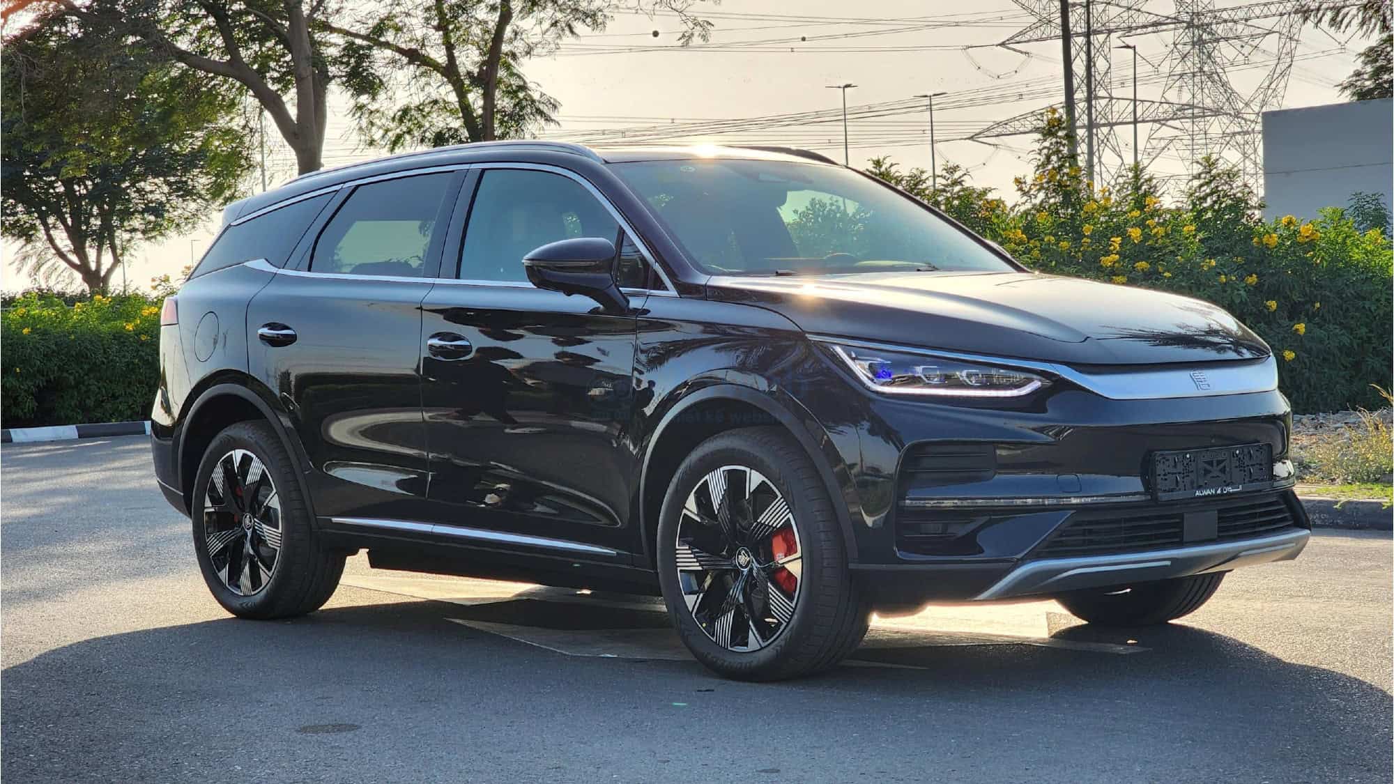 ngoại thất byd sealion 8 ev
