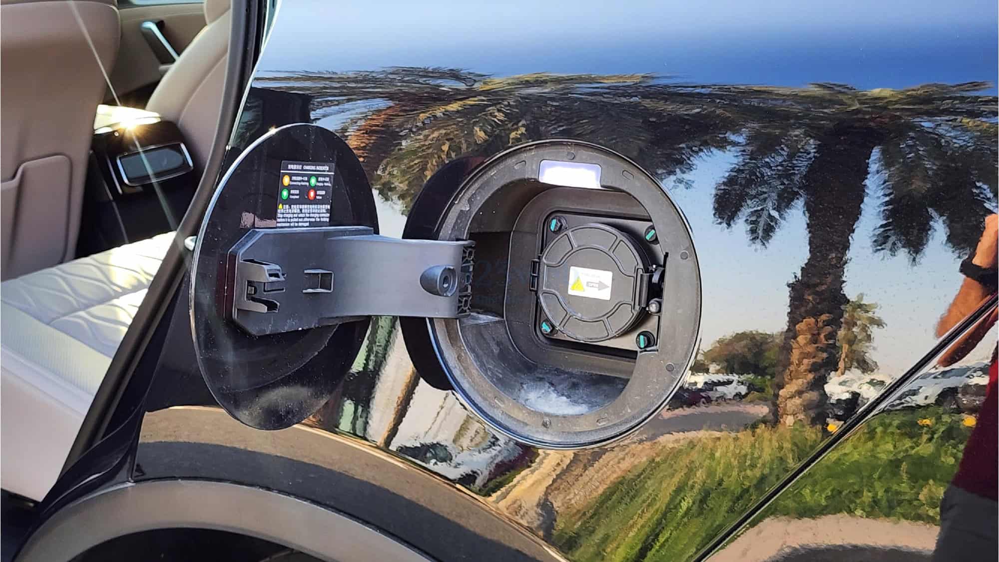 ngoại thất byd sealion 8 ev