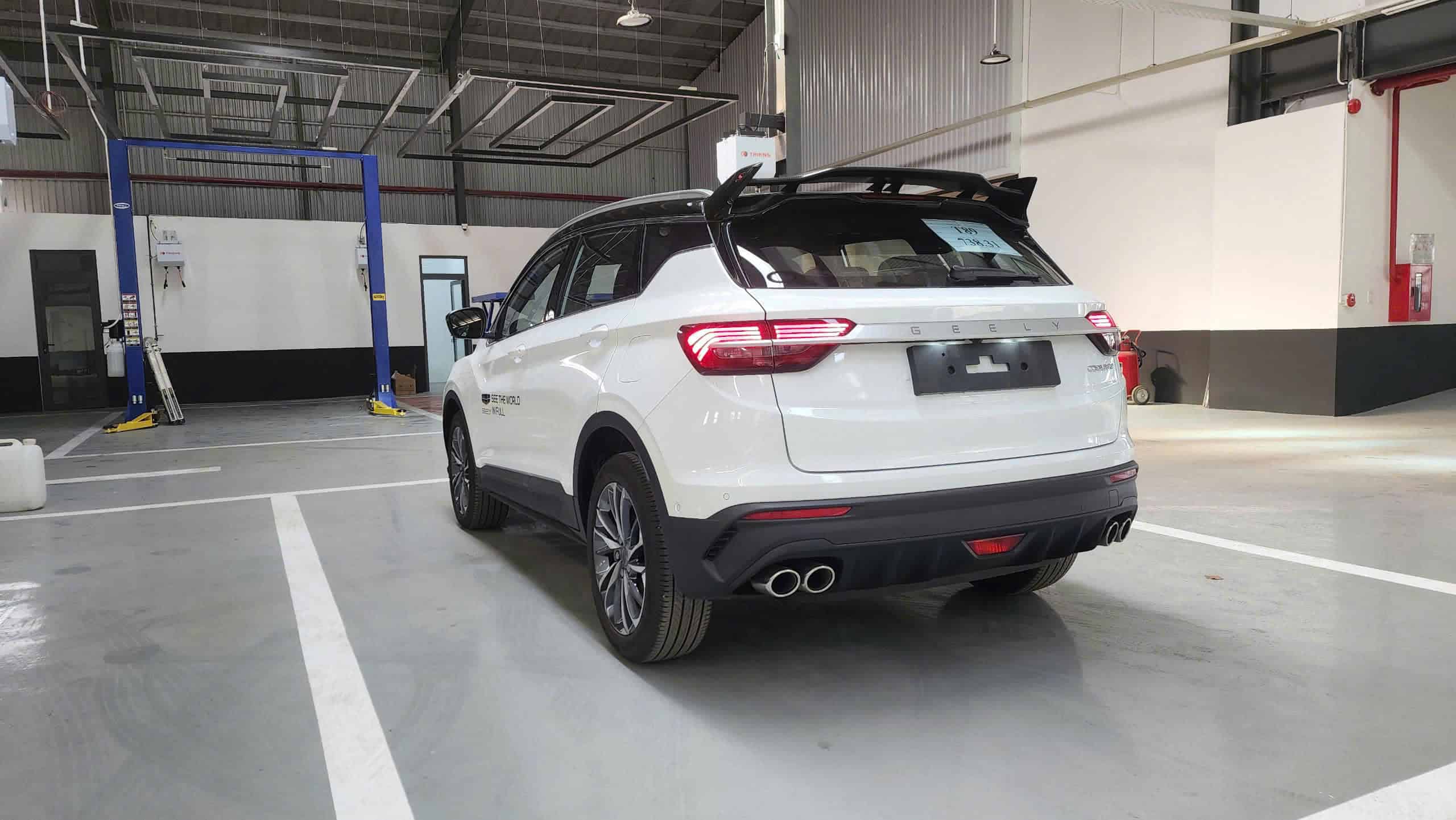 hình ảnh ngoại thất geely coolray