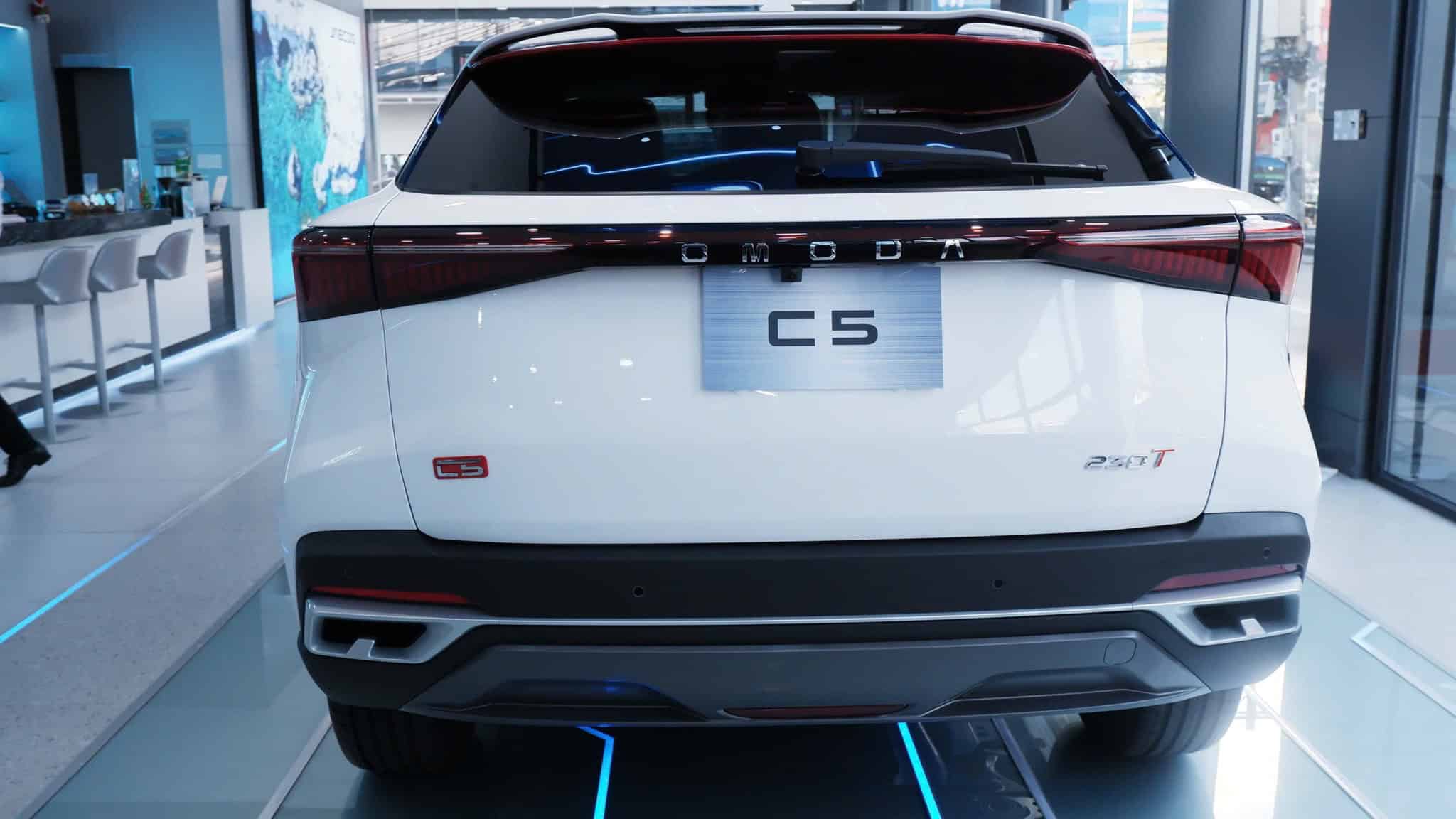 Đuôi xe Omoda C5 Flagship