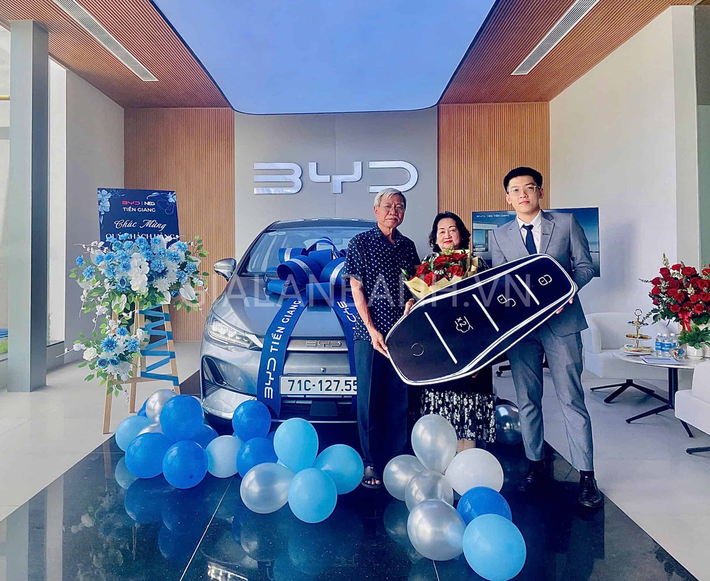 Khu vực bàn giao xe tại BYD Gia Định