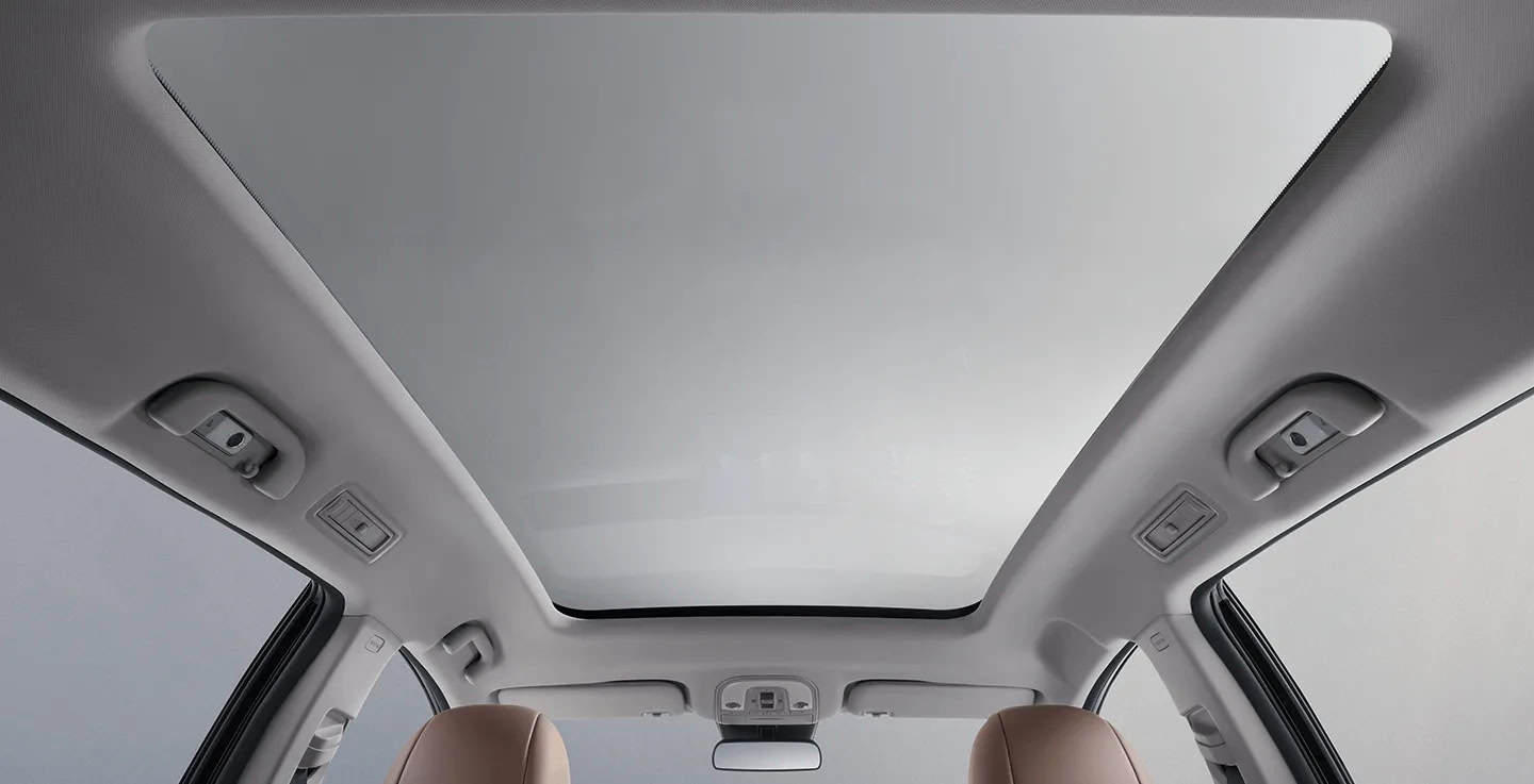 Cửa sổ trời toàn cảnh (Panorama) BYD M6