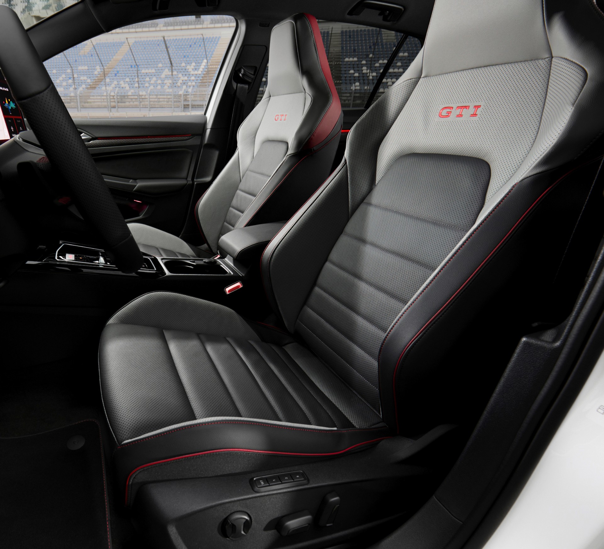 Golf GTI Performance: ghế bọc da Vienna