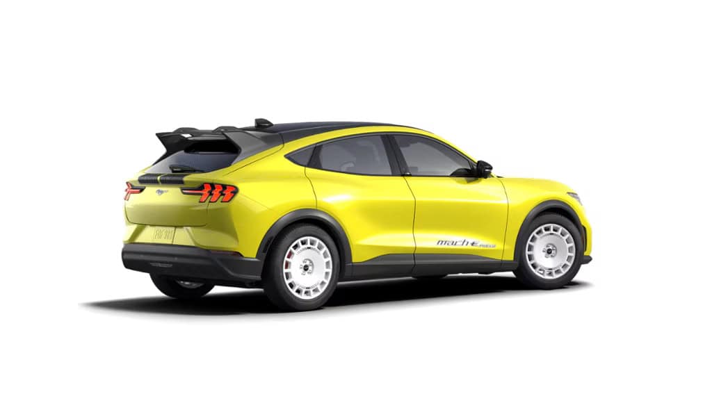 Ford Mustang Mach-E Rally màu vàng