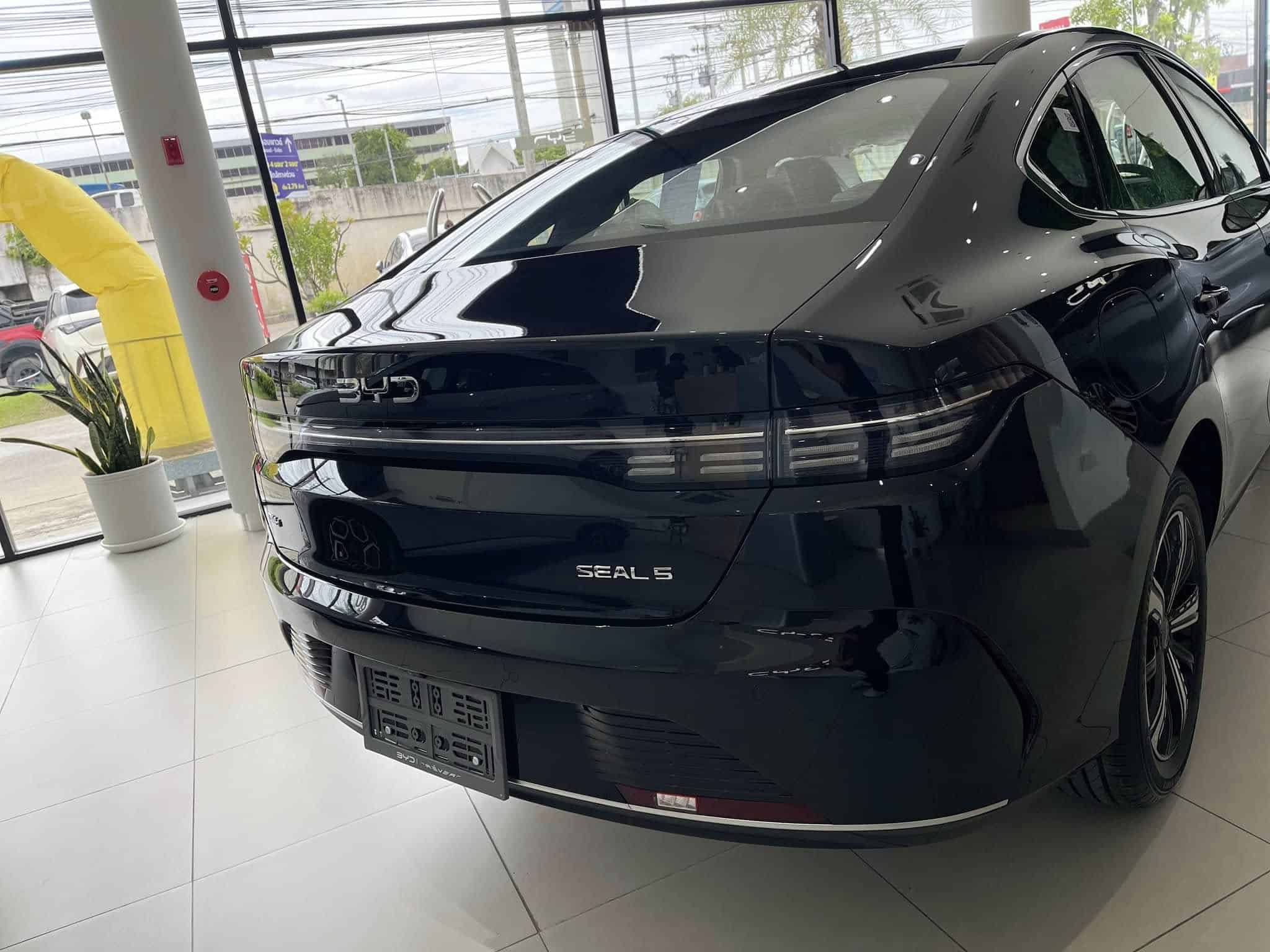 Ngoại thất BYD Seal 5 DM-i