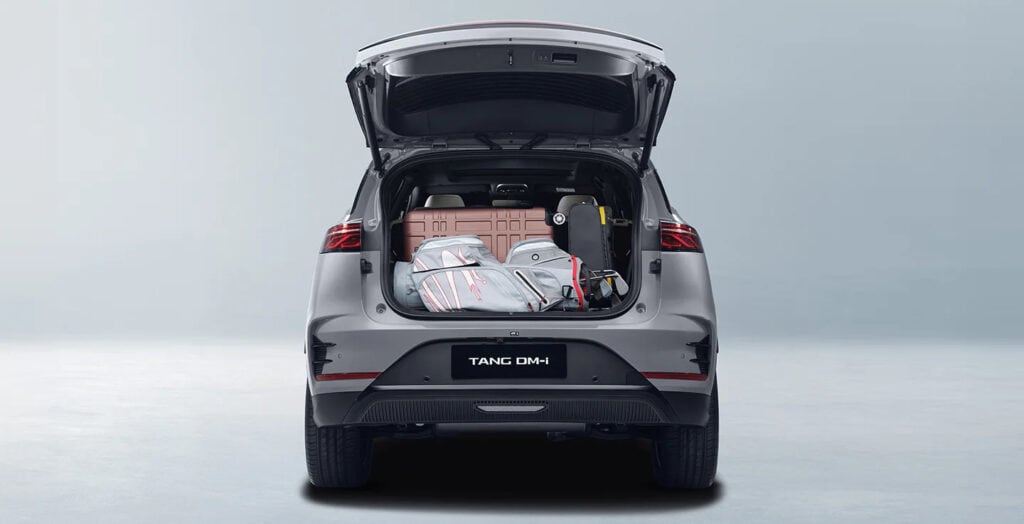 BYD Sealion 8 DM-i : Khoang hành lý