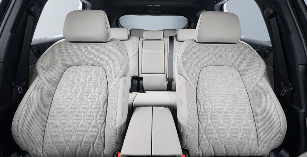 BYD Sealion 8 DM-i : Hàng ghế thứ 2