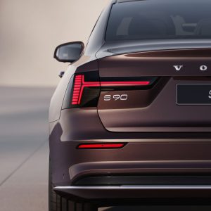 Volvo S90 T8 Recharge Ultra (Plug-in Hybrid)