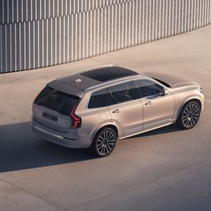 Volvo XC90 T8 Recharge Ultra (Plug-in Hybrid)