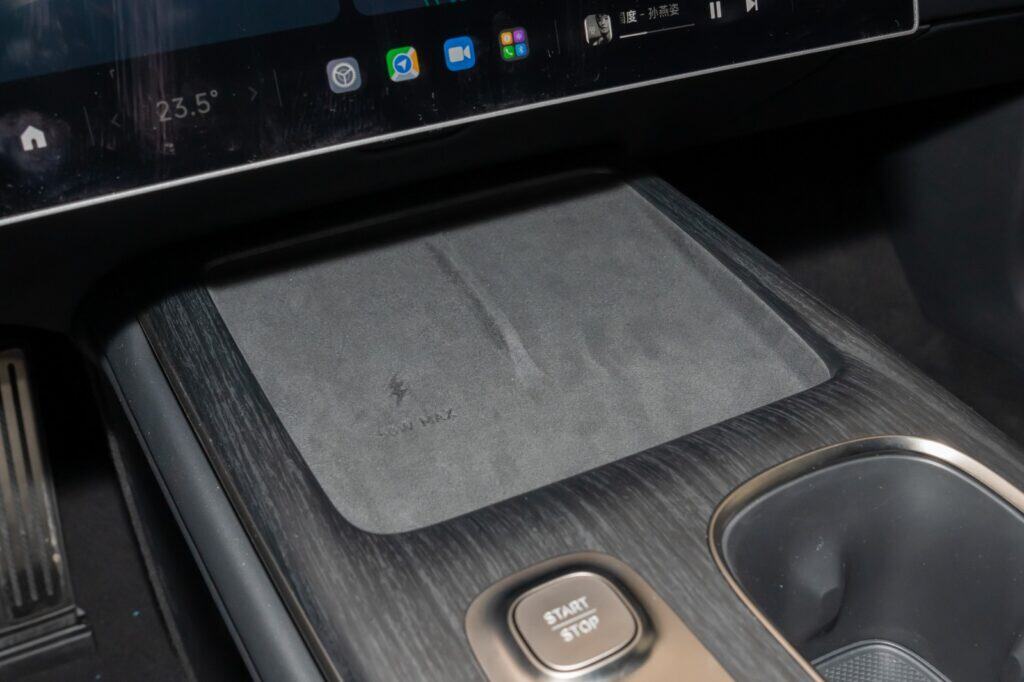 Nội thất Xiaomi SU7